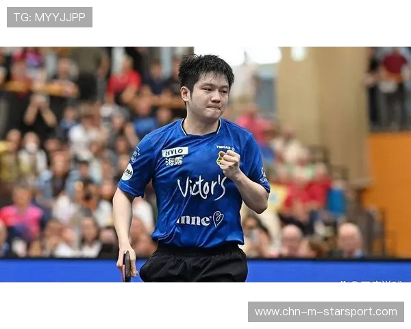 细节见真章，樊振东主动给队友让座获称赞，樊振东zlc