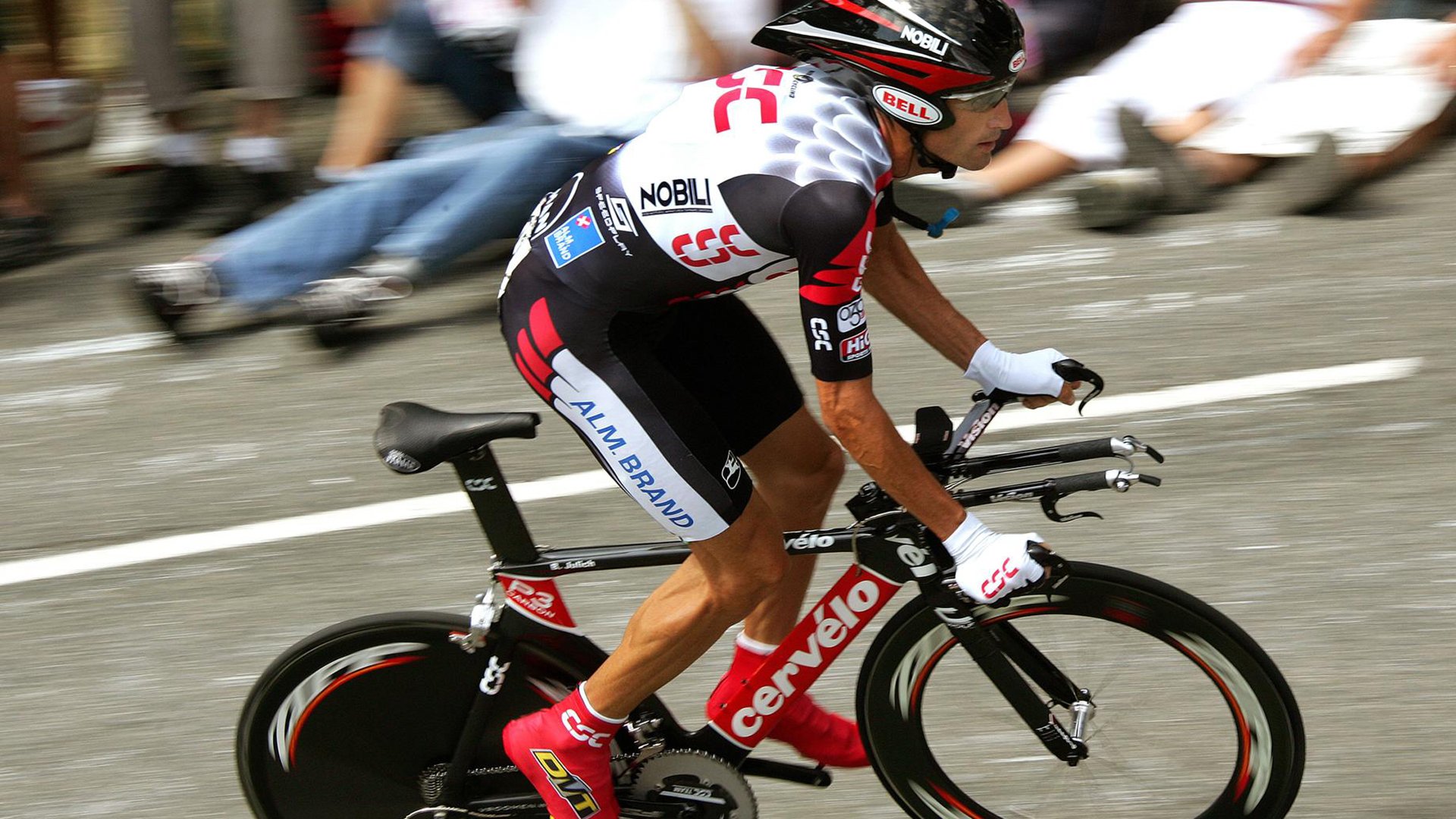 世界杯期间出现多起暖心场景,媒体汇总报道,世界杯的话题